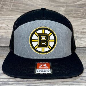 Boston Bruins 3D Snapback Seven-Panel Trucker Hat- Heather Grey/ Black